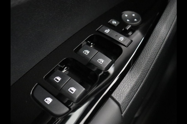 Kia Sportage 1.6 T-GDI Plug-in Hybrid AWD DynamicLine | Adaptive cruise | Carplay | Camera | Climate control | Navigatie | Digital Cockpit | PHEV