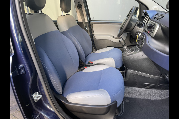 Fiat Panda 0.9 TwinAir Turbo 80 PK Airco - Parkeersensoren achter -  5 zitplaatsen - Radio/Cd speler - Elektrische ramen voor - Centrale vergrendeling - Start/stop systeem