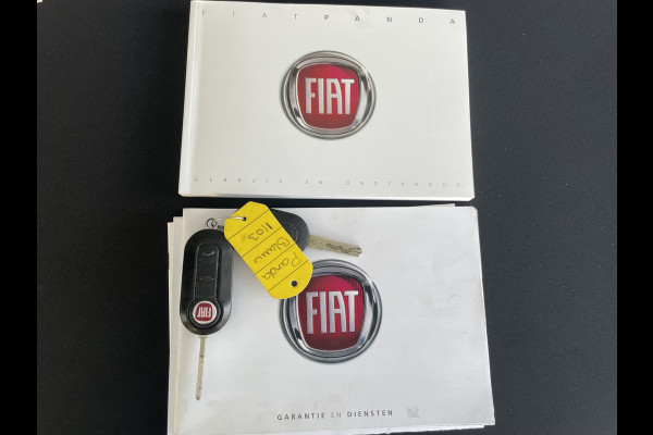 Fiat Panda 0.9 TwinAir Turbo 80 PK Airco - Parkeersensoren achter -  5 zitplaatsen - Radio/Cd speler - Elektrische ramen voor - Centrale vergrendeling - Start/stop systeem