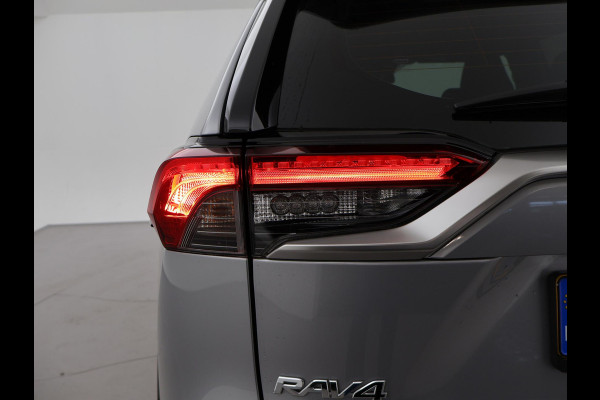 Toyota RAV4 2.5 PLUG-IN HYBRID AWD 4WD 306 PK *12.058 KM* + STOELVERW. V+A | STUURVERW. | CAMERA |