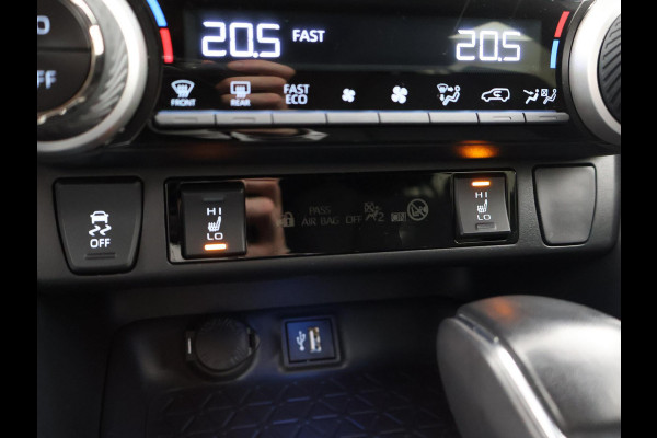 Toyota RAV4 2.5 PLUG-IN HYBRID AWD 4WD 306 PK *12.058 KM* + STOELVERW. V+A | STUURVERW. | CAMERA |