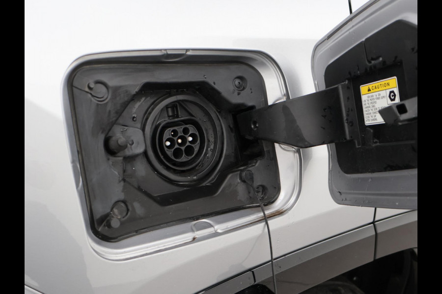 Toyota RAV4 2.5 PLUG-IN HYBRID AWD 4WD 306 PK *12.058 KM* + STOELVERW. V+A | STUURVERW. | CAMERA |