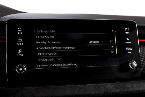 Škoda Kamiq 1.5 TSI ACT 150 PK Sport Business - Automaat | Dig. Cockpit | Cruise | Stoelverw. | PDC | Camera | App. Connect | ECC | DAB | LM 18" | 3979