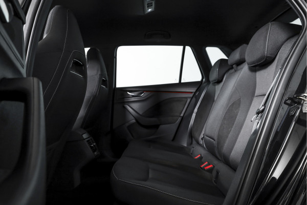 Škoda Kamiq 1.5 TSI ACT 150 PK Sport Business - Automaat | Dig. Cockpit | Cruise | Stoelverw. | PDC | Camera | App. Connect | ECC | DAB | LM 18" | 3979