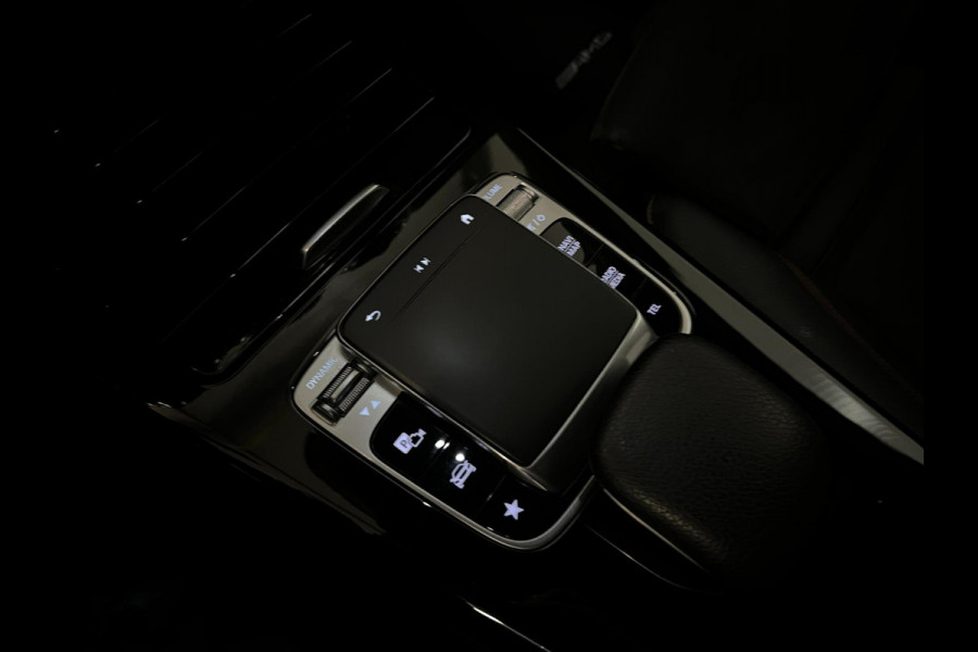 Mercedes-Benz A-Klasse 180d / AMG / Trekhaak / Stoelverwarming