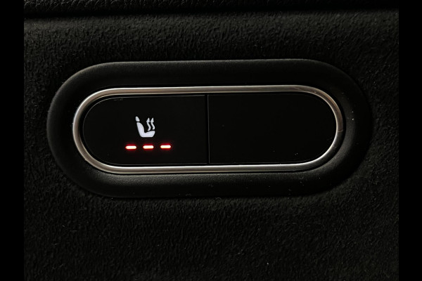 Mercedes-Benz A-Klasse 180d / AMG / Trekhaak / Stoelverwarming