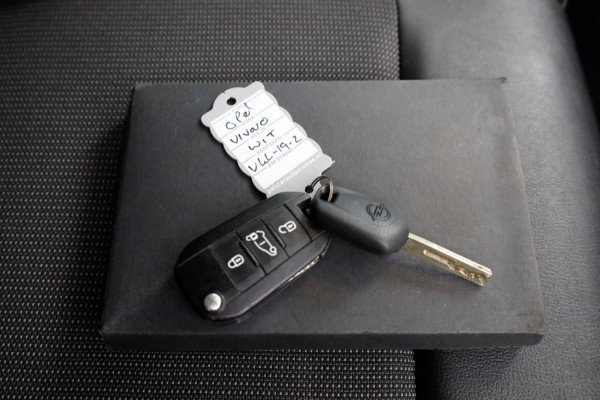 Opel Vivaro-e L2H1 Edition 75 kWh 100% Elektrisch WLTP Range 315km SOH 88% 05-2021