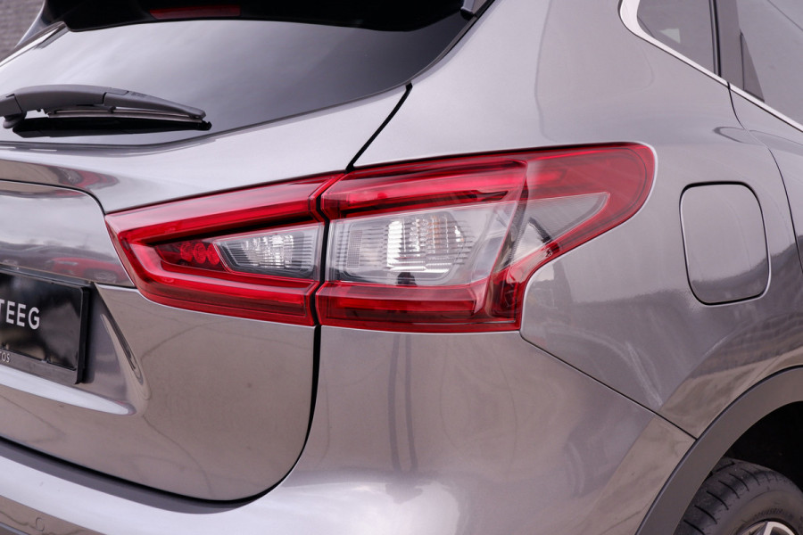 Nissan QASHQAI 1.3 DIG-T Tekna | Pano-Dak | Trekhaak | Carplay | Bose | Navi | Camera | Climate