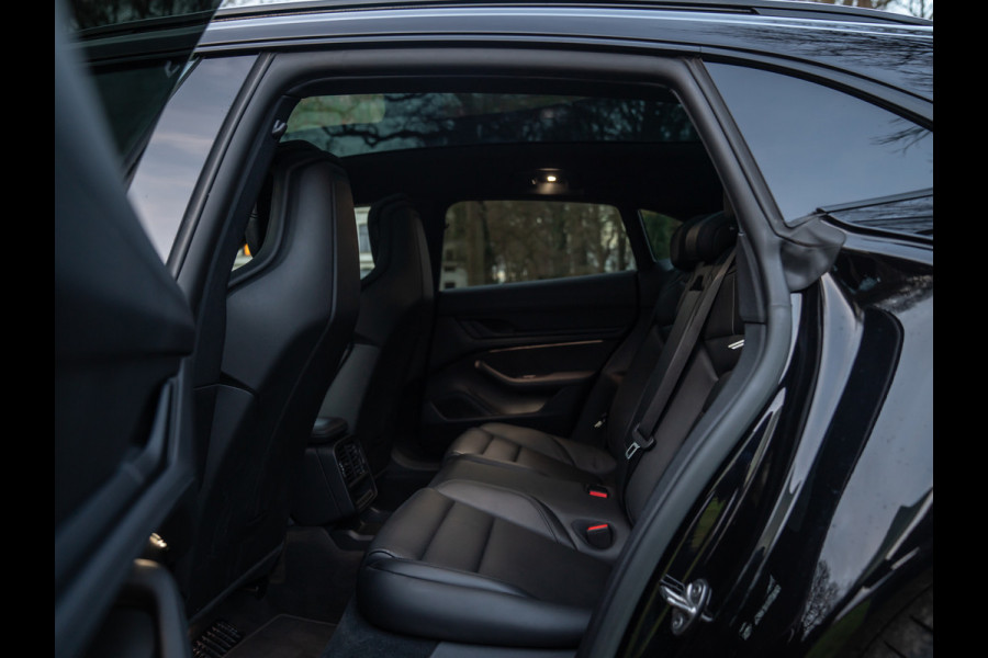 Porsche Taycan Cross Turismo 4 93 kWh | Porsche Approved 11/2026 | Pano-dak | Luchtvering | Adapt. Sportstoelen | PLDS+ | Adapt. cruise | GT Sportstuur
