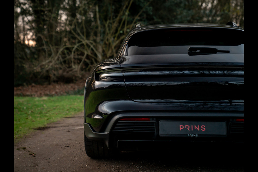 Porsche Taycan Cross Turismo 4 93 kWh | Porsche Approved 11/2026 | Pano-dak | Luchtvering | Adapt. Sportstoelen | PLDS+ | Adapt. cruise | GT Sportstuur