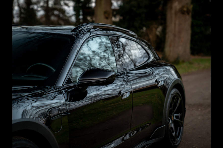 Porsche Taycan Cross Turismo 4 93 kWh | Porsche Approved 11/2026 | Pano-dak | Luchtvering | Adapt. Sportstoelen | PLDS+ | Adapt. cruise | GT Sportstuur