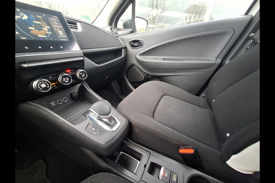 Renault ZOE R110 Life 52 kWh | Koop-Accu | 3 Fase | Grootste Batterij | Navi | Climate | occasion