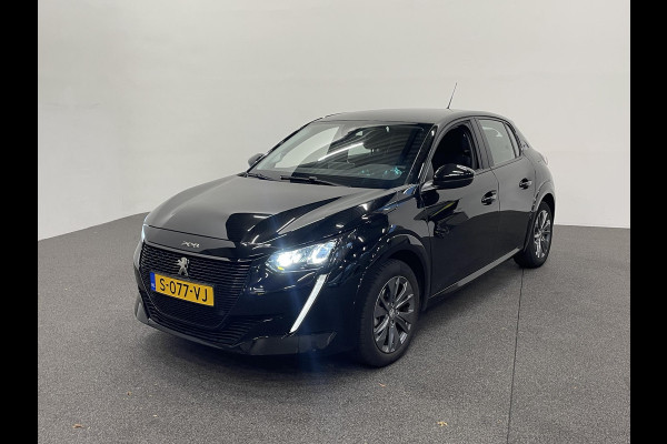 Peugeot e-208 EV Active Pack 50 kWh SOH 95% Navigatie Apple Carplay/Android Auto Parkeersensoren achter Cruise Control Full Led Climate Control Lichtmetalen velgen