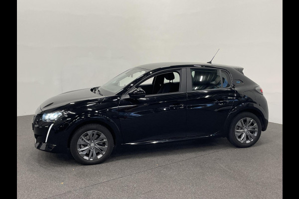 Peugeot e-208 EV Active Pack 50 kWh SOH 95% Navigatie Apple Carplay/Android Auto Parkeersensoren achter Cruise Control Full Led Climate Control Lichtmetalen velgen