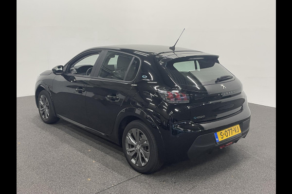 Peugeot e-208 EV Active Pack 50 kWh SOH 95% Navigatie Apple Carplay/Android Auto Parkeersensoren achter Cruise Control Full Led Climate Control Lichtmetalen velgen