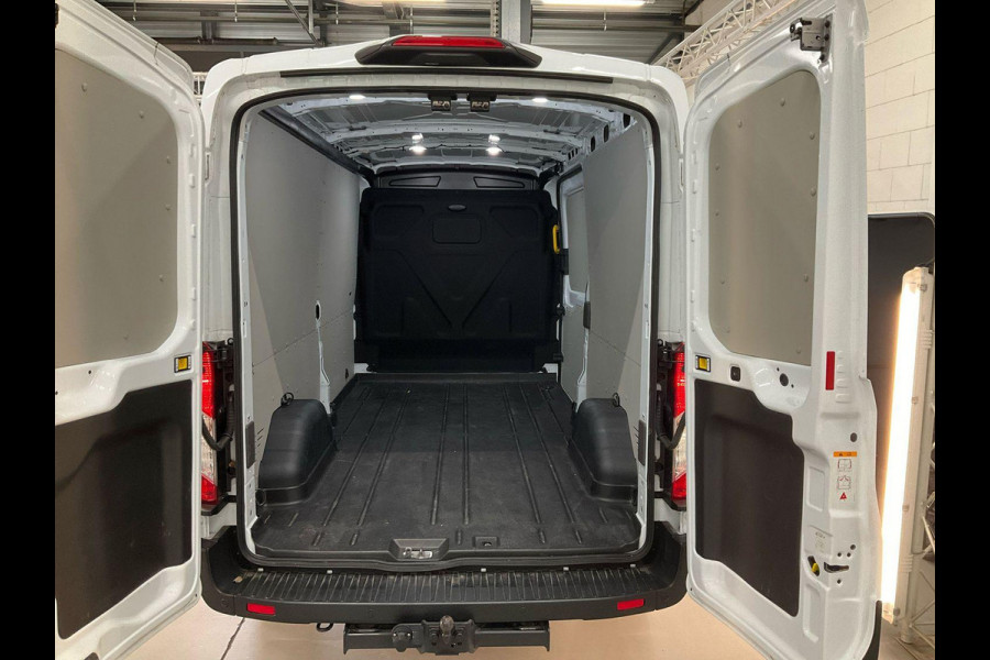 Ford Transit 350 2.0 TDCI L3H2 Trend 130pk | Navigatie Pack | Safety en Comfort Pack | Trekhaak