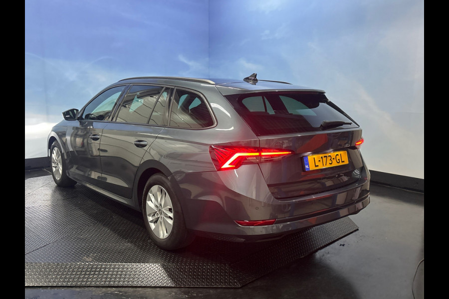 Škoda Octavia Combi 1.0 e-TSI Sport Business Navi | Clima | Cruise | PDC | Trekhaak
