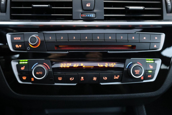 BMW 2 Serie Coupé M2 DCT 370+PK NETTE STAAT/LED/LEER+S.VERWARMING+MEMORY/19" LMV/CAM/CRIUSE/ECC/12 MND GARANTIE!