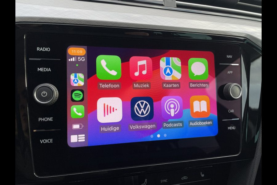Volkswagen Passat Variant 1.4 TSI PHEV GTE Business | Elek Trekhaak | Virtual | LED | Camera | Carplay | Memory | Navi