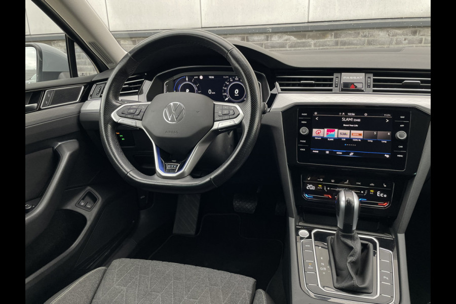 Volkswagen Passat Variant 1.4 TSI PHEV GTE Business | Elek Trekhaak | Virtual | LED | Camera | Carplay | Memory | Navi
