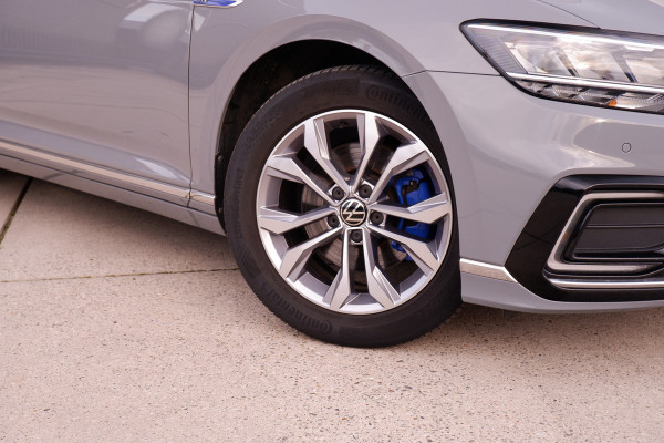 Volkswagen Passat Variant 1.4 TSI PHEV GTE Business | Elek Trekhaak | Virtual | LED | Camera | Carplay | Memory | Navi