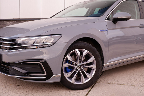 Volkswagen Passat Variant 1.4 TSI PHEV GTE Business | Elek Trekhaak | Virtual | LED | Camera | Carplay | Memory | Navi