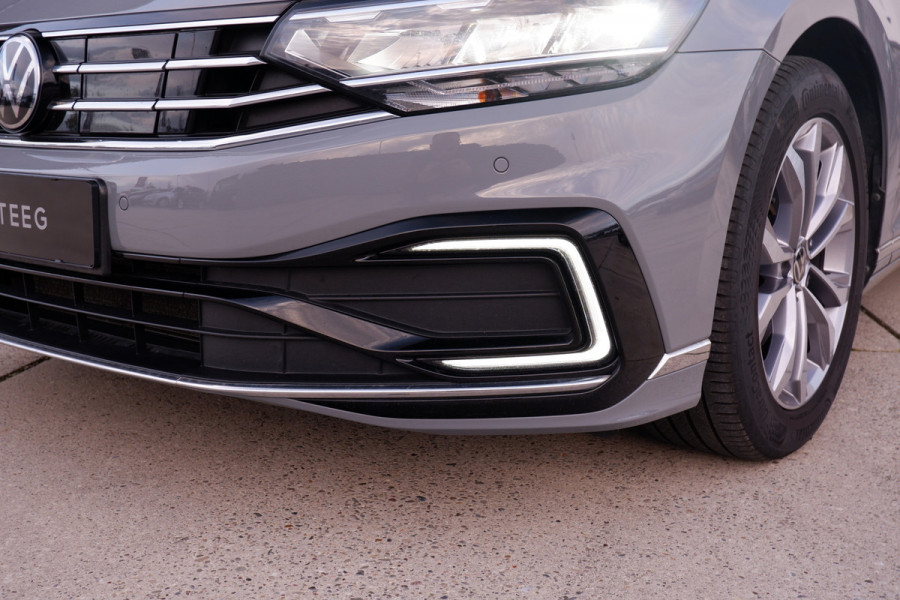 Volkswagen Passat Variant 1.4 TSI PHEV GTE Business | Elek Trekhaak | Virtual | LED | Camera | Carplay | Memory | Navi