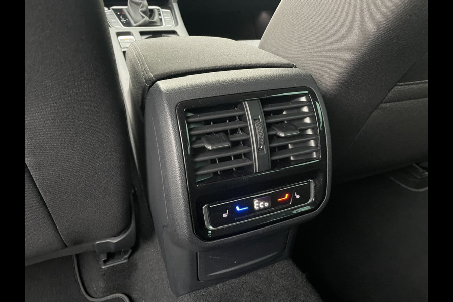 Volkswagen Passat Variant 1.4 TSI PHEV GTE Business | Elek Trekhaak | Virtual | LED | Camera | Carplay | Memory | Navi