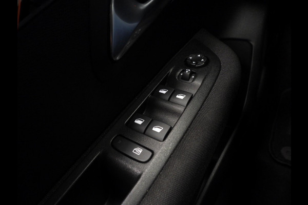 Peugeot e-208 EV Active Pack 50 kWh NAVI/CLIMA/CRUISE/LED/16"LMV!