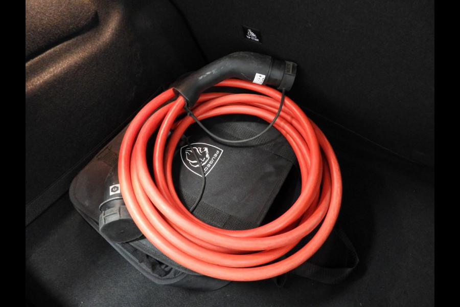 Peugeot e-208 EV Active Pack 50 kWh NAVI/CLIMA/CRUISE/LED/16"LMV!