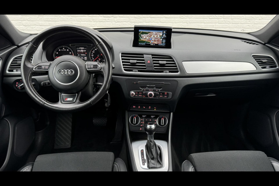 Audi Q3 1.4 TFSI CoD Sport Pro Line S Zwarte hemel Climate control Cruise Navi Keyless entry Bi-Xenon Parkeersensoren V/A