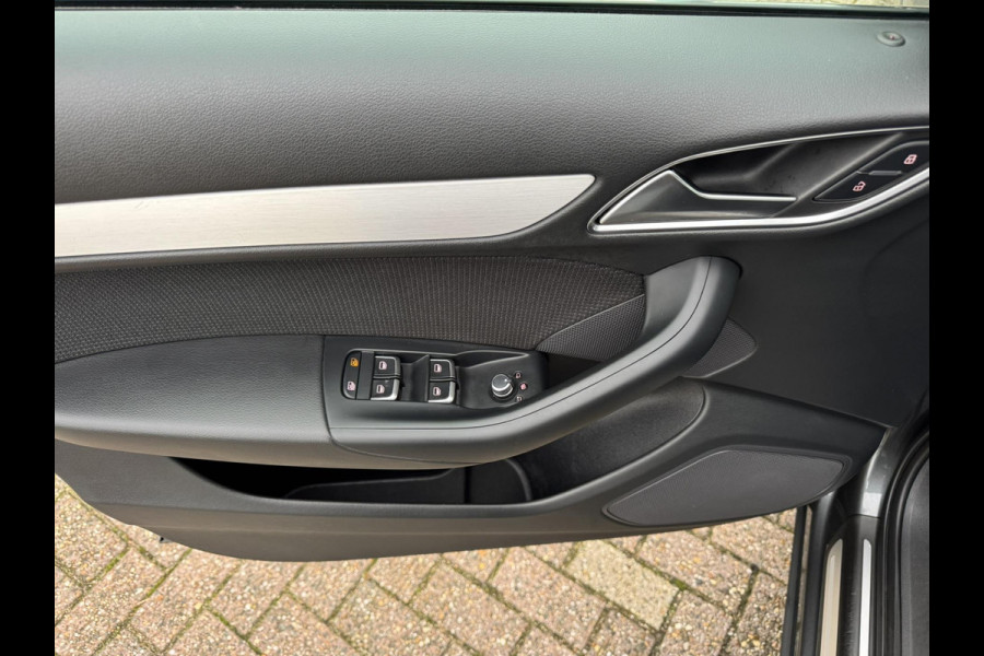 Audi Q3 1.4 TFSI CoD Sport Pro Line S Zwarte hemel Climate control Cruise Navi Keyless entry Bi-Xenon Parkeersensoren V/A