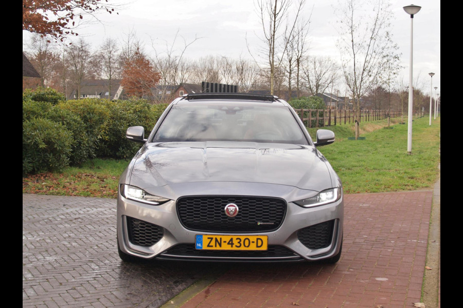 Jaguar XE 2.0 P250 HSE | R-Dynamic | Panoramadak | Camera | Apple Carplay | Cruise Control | Leer | Automaat |
