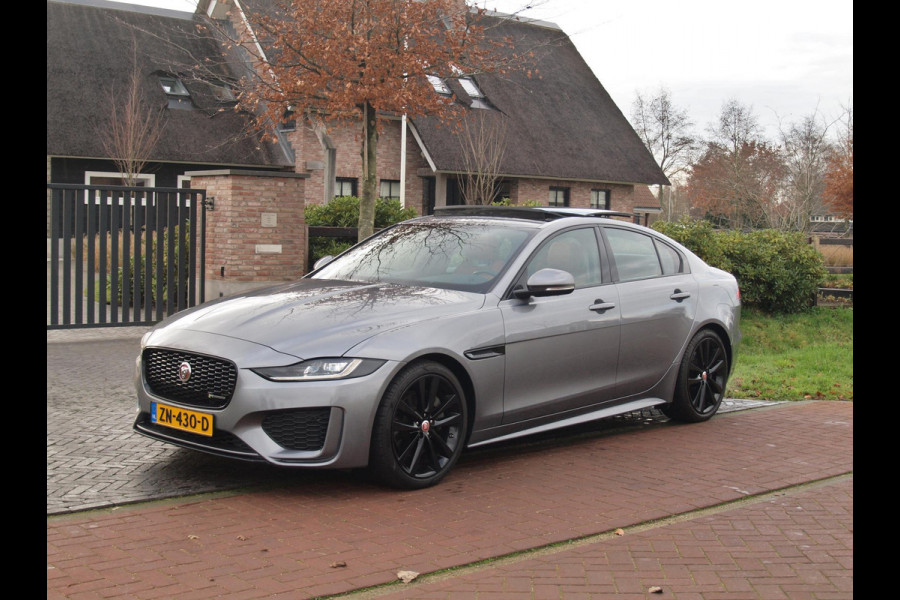 Jaguar XE 2.0 P250 HSE | R-Dynamic | Panoramadak | Camera | Apple Carplay | Cruise Control | Leer | Automaat |