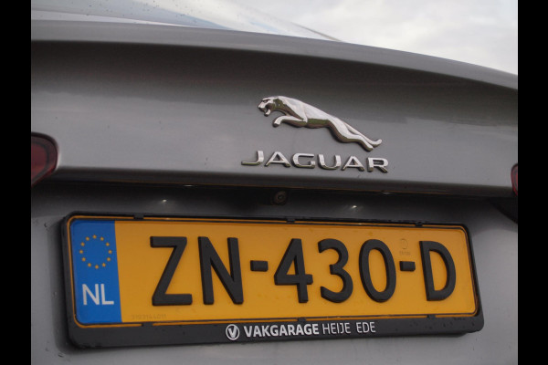 Jaguar XE 2.0 P250 HSE | R-Dynamic | Panoramadak | Camera | Apple Carplay | Cruise Control | Leer | Automaat |