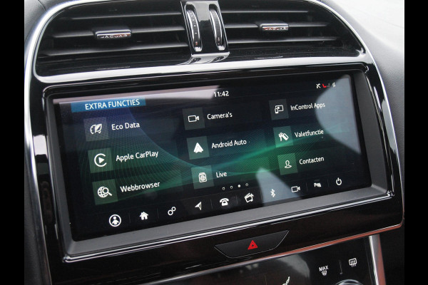 Jaguar XE 2.0 P250 HSE | R-Dynamic | Panoramadak | Camera | Apple Carplay | Cruise Control | Leer | Automaat |