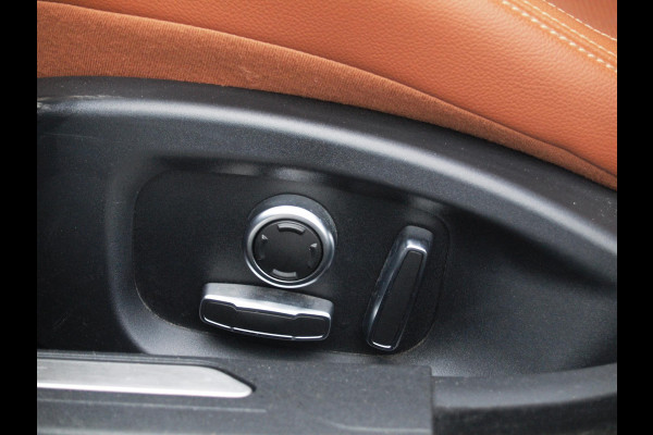 Jaguar XE 2.0 P250 HSE | R-Dynamic | Panoramadak | Camera | Apple Carplay | Cruise Control | Leer | Automaat |