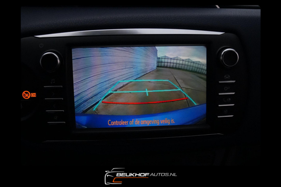 Toyota Yaris 1.5 Hybrid Bi-Tone Automaat Navigatie Camera