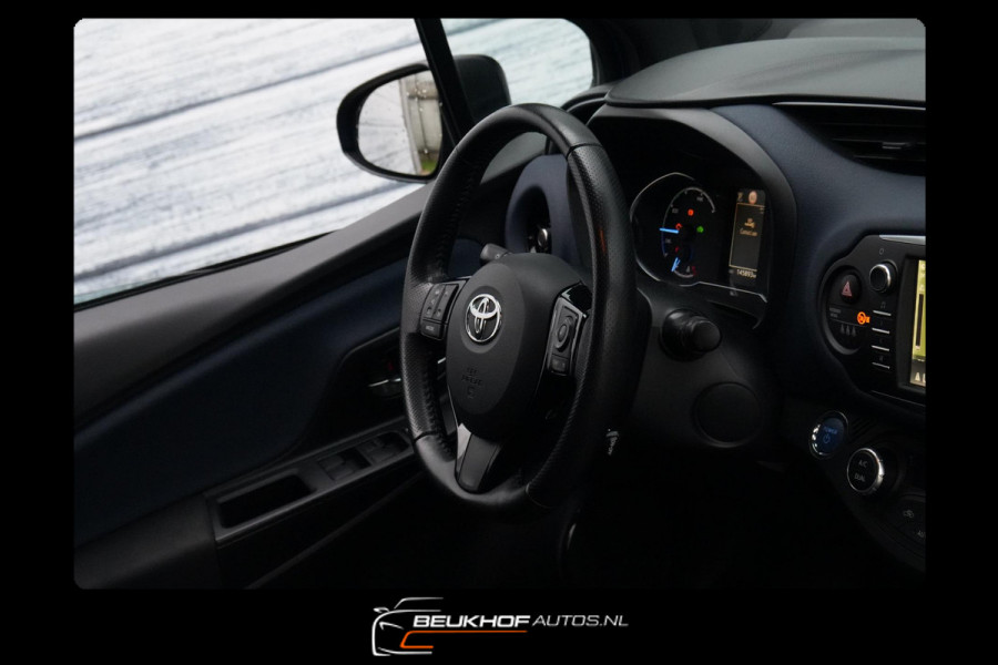 Toyota Yaris 1.5 Hybrid Bi-Tone Automaat Navigatie Camera