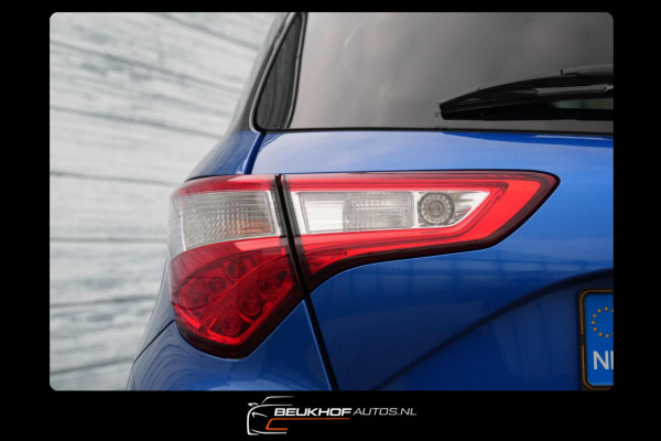 Toyota Yaris 1.5 Hybrid Bi-Tone Automaat Navigatie Camera