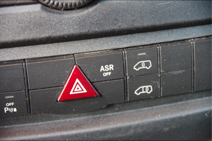 Mercedes-Benz Sprinter 319 3.0 CDI V6 EURO6, AUT. TREKHAAK, STOELVERWARMING, CAMERA, CRUISE, AIRCO, PARKEERSENSOREN
