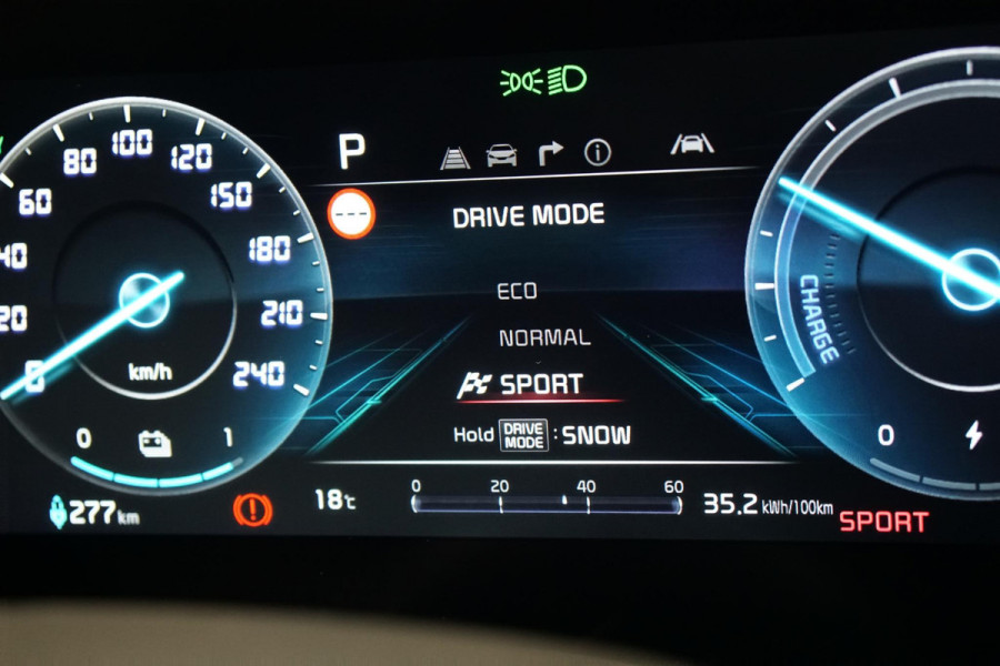 Kia Niro EV ExecutiveLine 64.8 kWh *INCL. BTW* + HEAD-UP / HARMAN KARDON / STOELVENTILATIE / LEDER