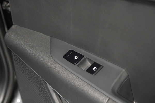 Kia Niro EV ExecutiveLine 64.8 kWh *INCL. BTW* + HEAD-UP / HARMAN KARDON / STOELVENTILATIE / LEDER