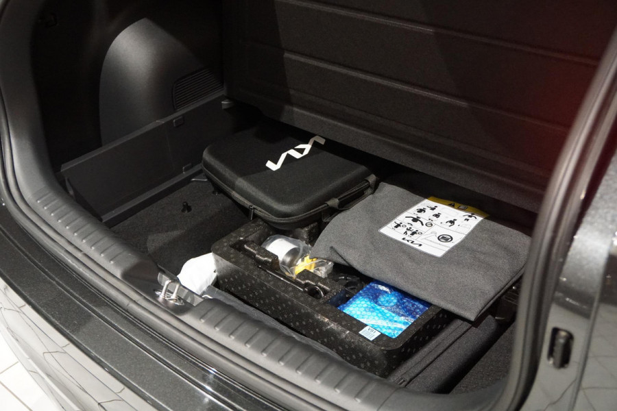 Kia Niro EV ExecutiveLine 64.8 kWh *INCL. BTW* + HEAD-UP / HARMAN KARDON / STOELVENTILATIE / LEDER