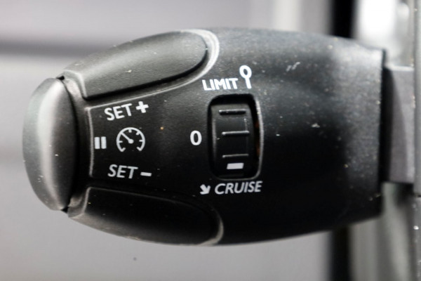 Opel Vivaro-e L2H1 Edition 75 kWh 100% Elektrisch WLTP Range 315km SOH 87% 05-2021