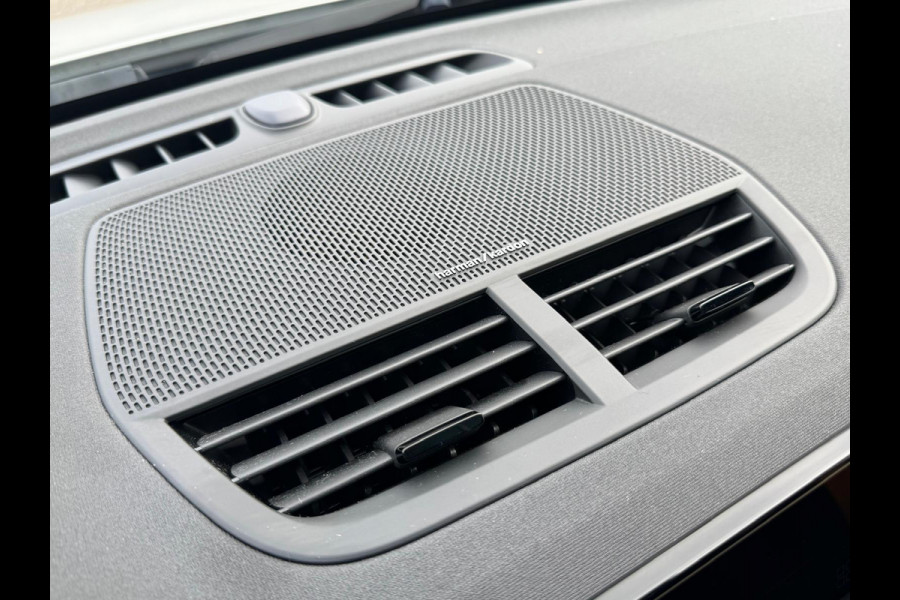 Polestar 2 Long Range Dual Motor 407 pk Launch Edition 78kWh PERFORMANCE, panodak, elect. trekhaak, parelmoer, 1 e eigenaar, nap