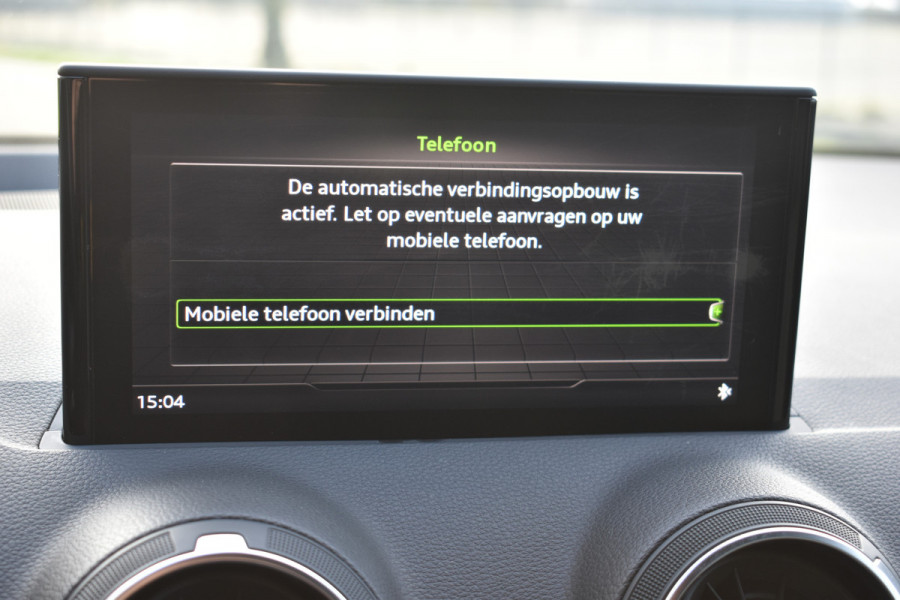Audi Q2 35 TFSI Advanced edition Automaat Apple CarPlay Black edition Stoelverwarming