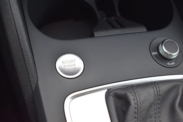 Audi Q2 35 TFSI Advanced edition Automaat Apple CarPlay Black edition Stoelverwarming
