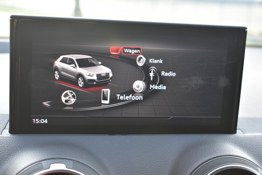 Audi Q2 35 TFSI Advanced edition Automaat Apple CarPlay Black edition Stoelverwarming