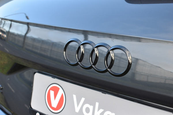 Audi Q2 35 TFSI Advanced edition Automaat Apple CarPlay Black edition Stoelverwarming